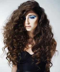 long-cheveux-boucles-2013